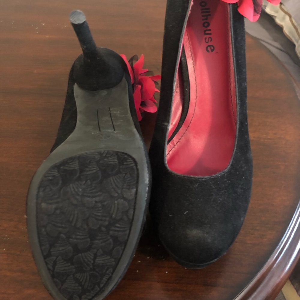Black stiletto heels